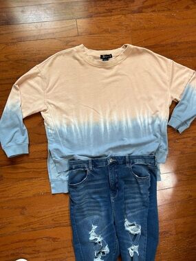 Dip-Dye Crewneck Sweatshirt